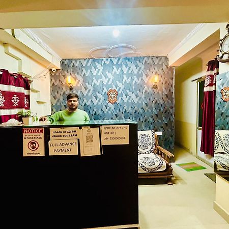 Sainik Guest House 500Mtr From Medanta Hospital Lucknow Buitenkant foto