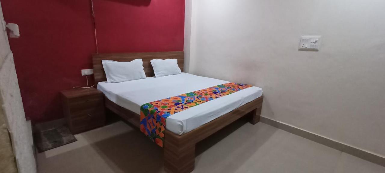 Sainik Guest House 500Mtr From Medanta Hospital Lucknow Buitenkant foto
